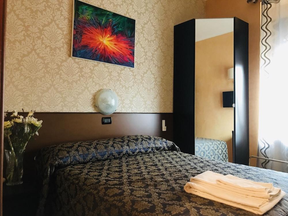 Hotel Parco Fiera Turin Exterior photo